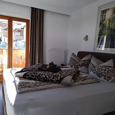 Leon-3 By Interhome Apartament Finkenberg