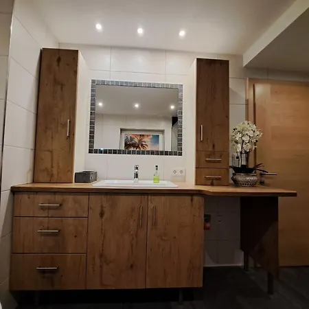 Leon-3 By Interhome *