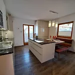 Leon-3 By Interhome Apartment Finkenberg