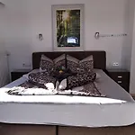 Apartment Leon-3 By Interhome Finkenberg